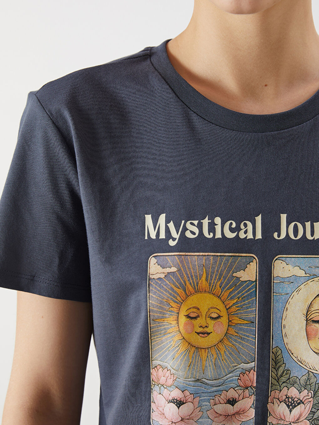 Crew Neck Printed Women's T-Shirt-2