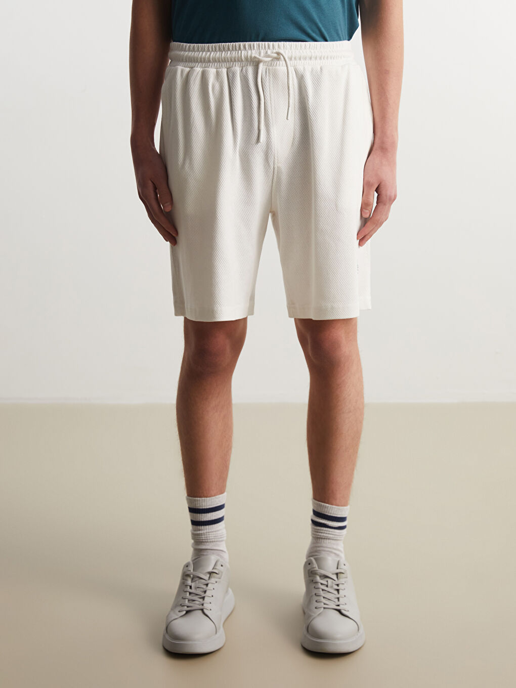 XSIDE Standard Fit Men's Shorts -S5OV54Z8-R9J