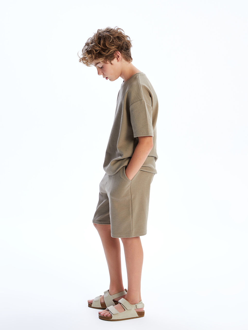LCW Kids شۆرتی کەمەر لاستیکی بۆ کوڕان -S5OV73Z4-HAC