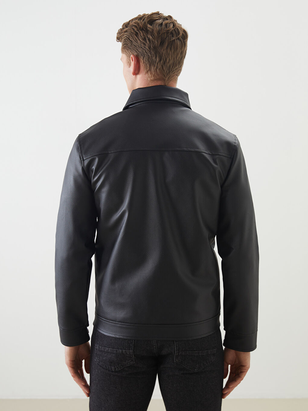 Siyah Slim Fit Gömlek Yaka Erkek Deri Görünümlü Ceket-4