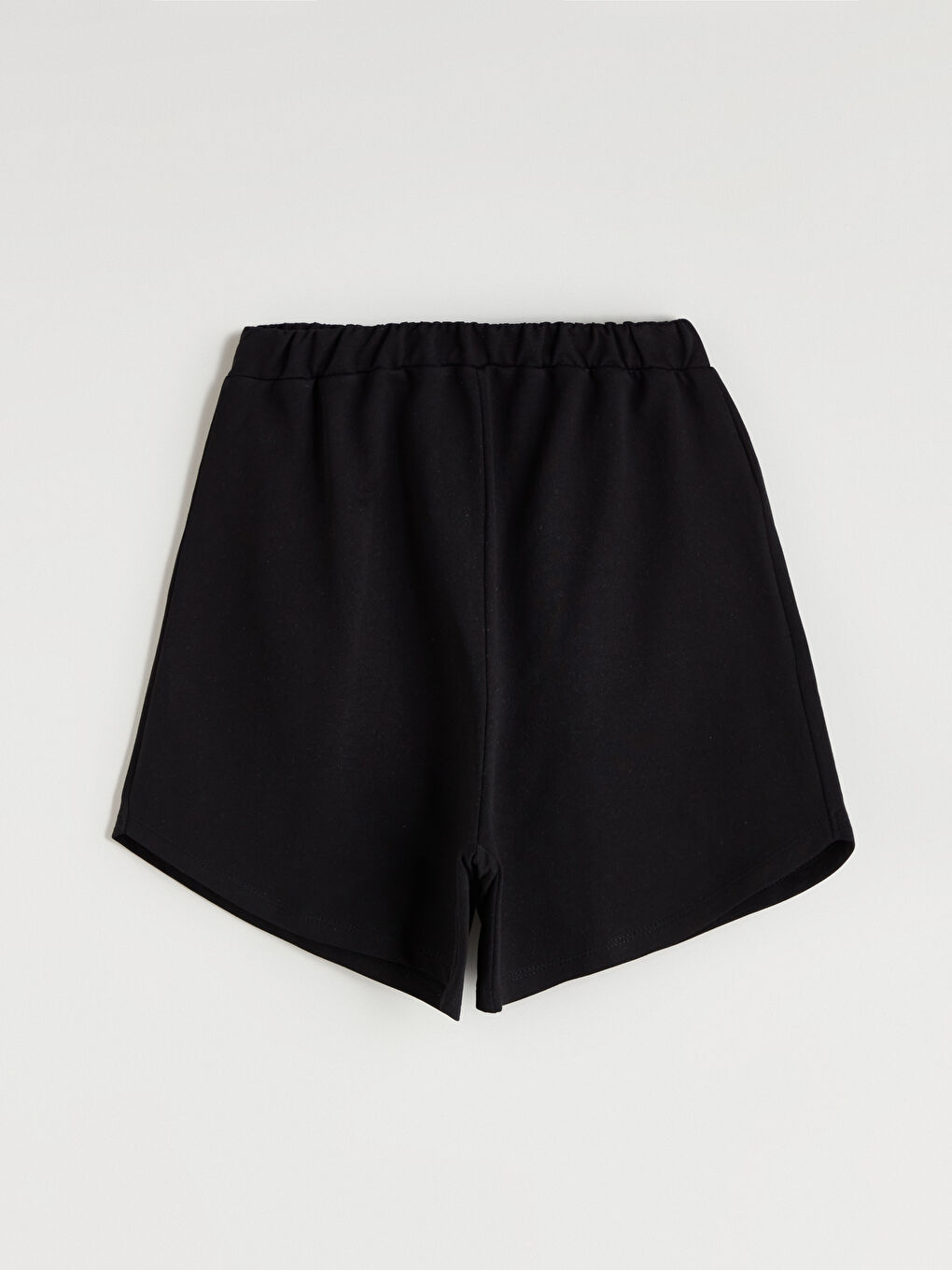 Siyah Beli Lastikli Kız Çocuk Şort