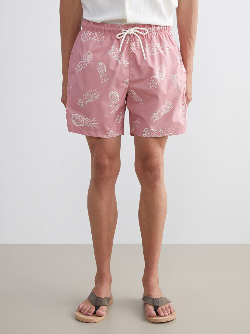 Pembe Kısa Boy Desenli Erkek Deniz Şortu-1