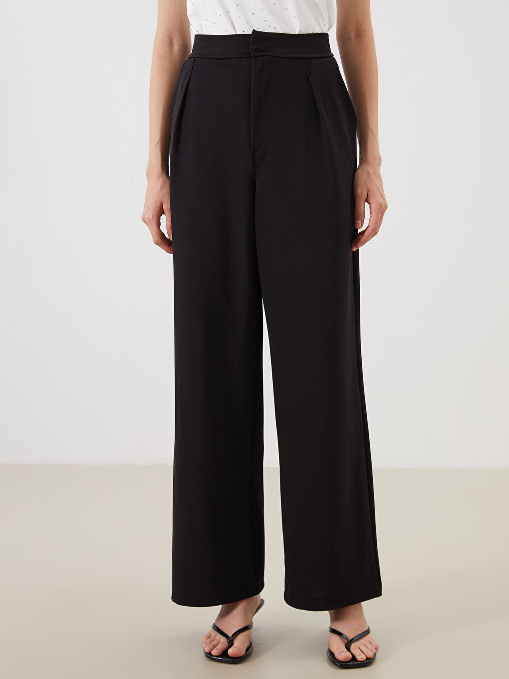 Loose Fit Pleated Women's Trousers -S5P080Z8-CVL