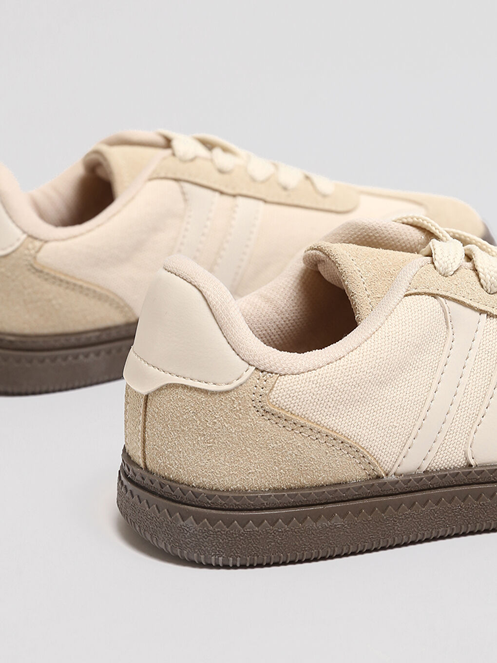 Lace-up Girls' Sneakers-2