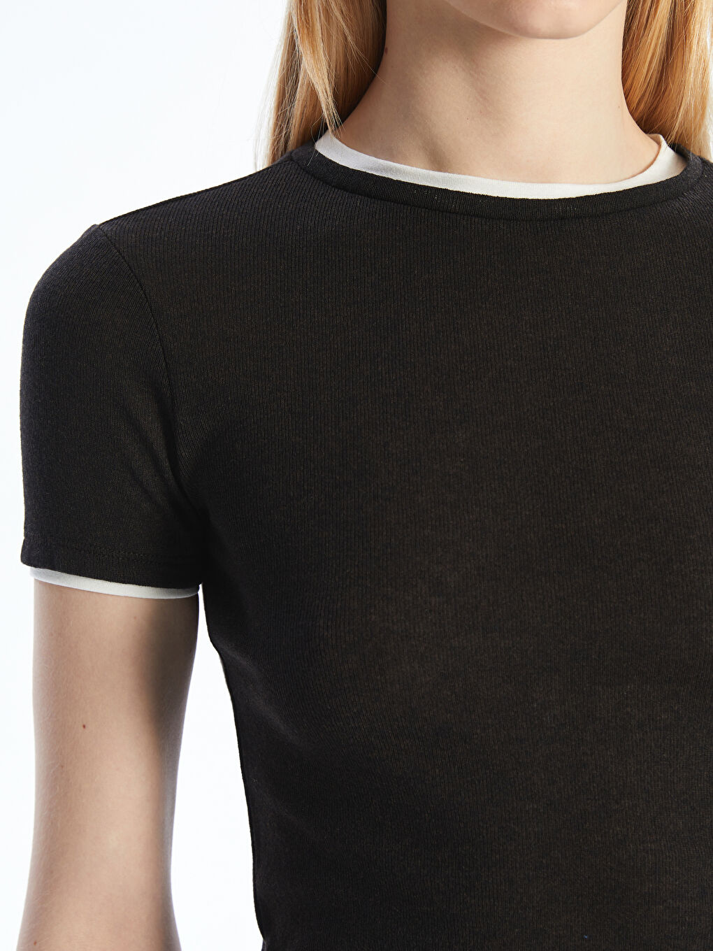 Kahverengi Bisiklet Yaka Kadın Tişört-2