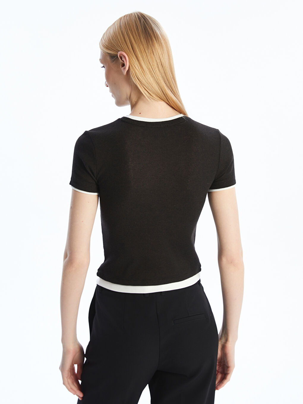 Kahverengi Bisiklet Yaka Kadın Tişört-3