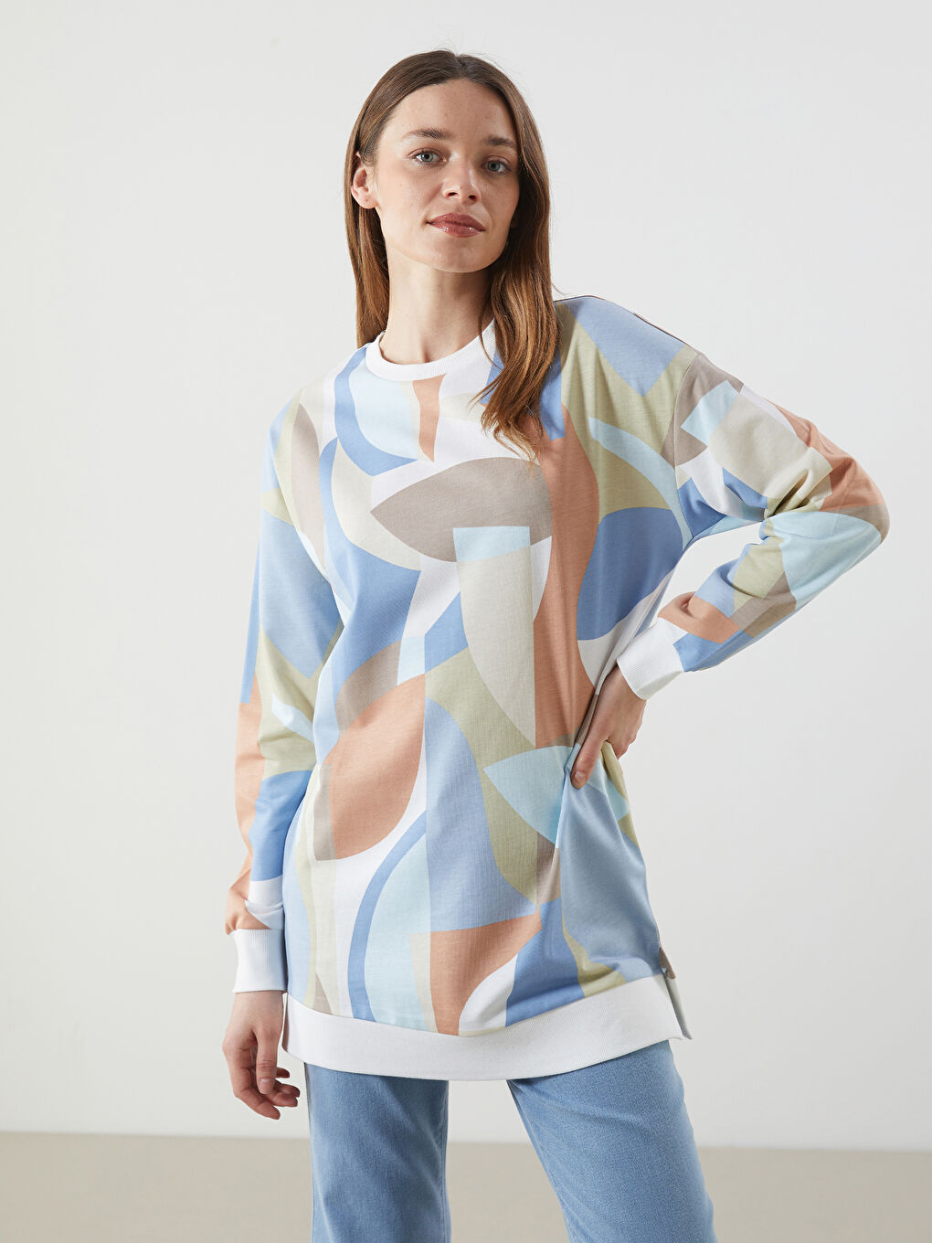 LCWAIKIKI Classic Crew Neck Oversize Women's Sweatshirt Tunic -S5P131Z8-F9C