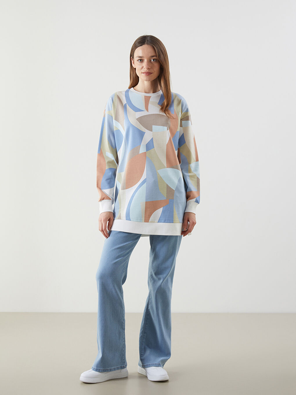 LCWAIKIKI Classic Crew Neck Oversize Women's Sweatshirt Tunic -S5P131Z8-F9C
