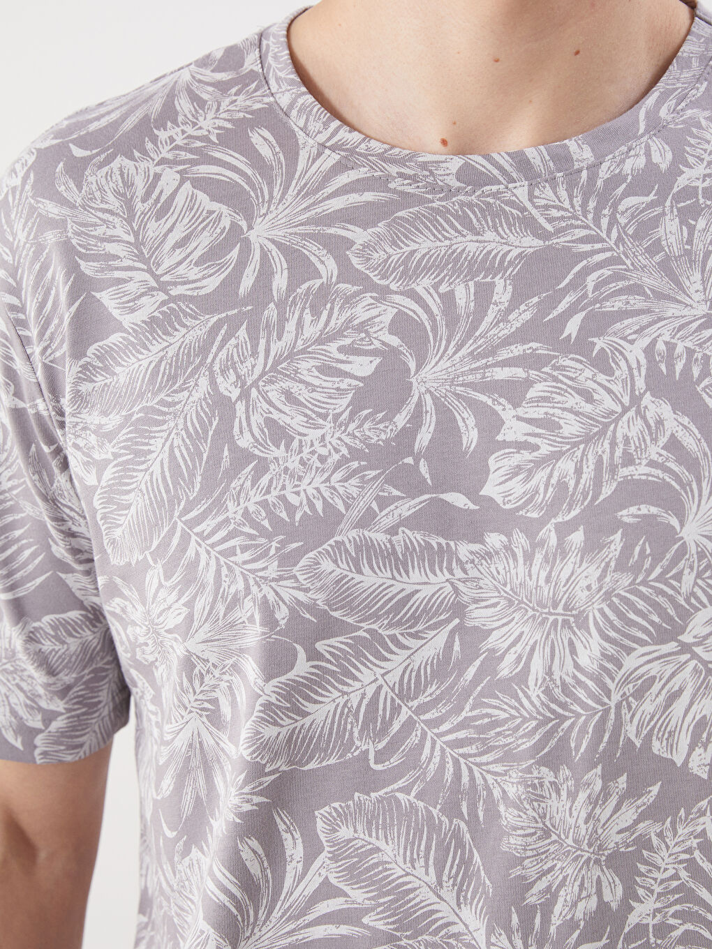 LCWAIKIKI Classic Crew Neck Printed Jersey Men's T-Shirt -S5P202Z8-LQE