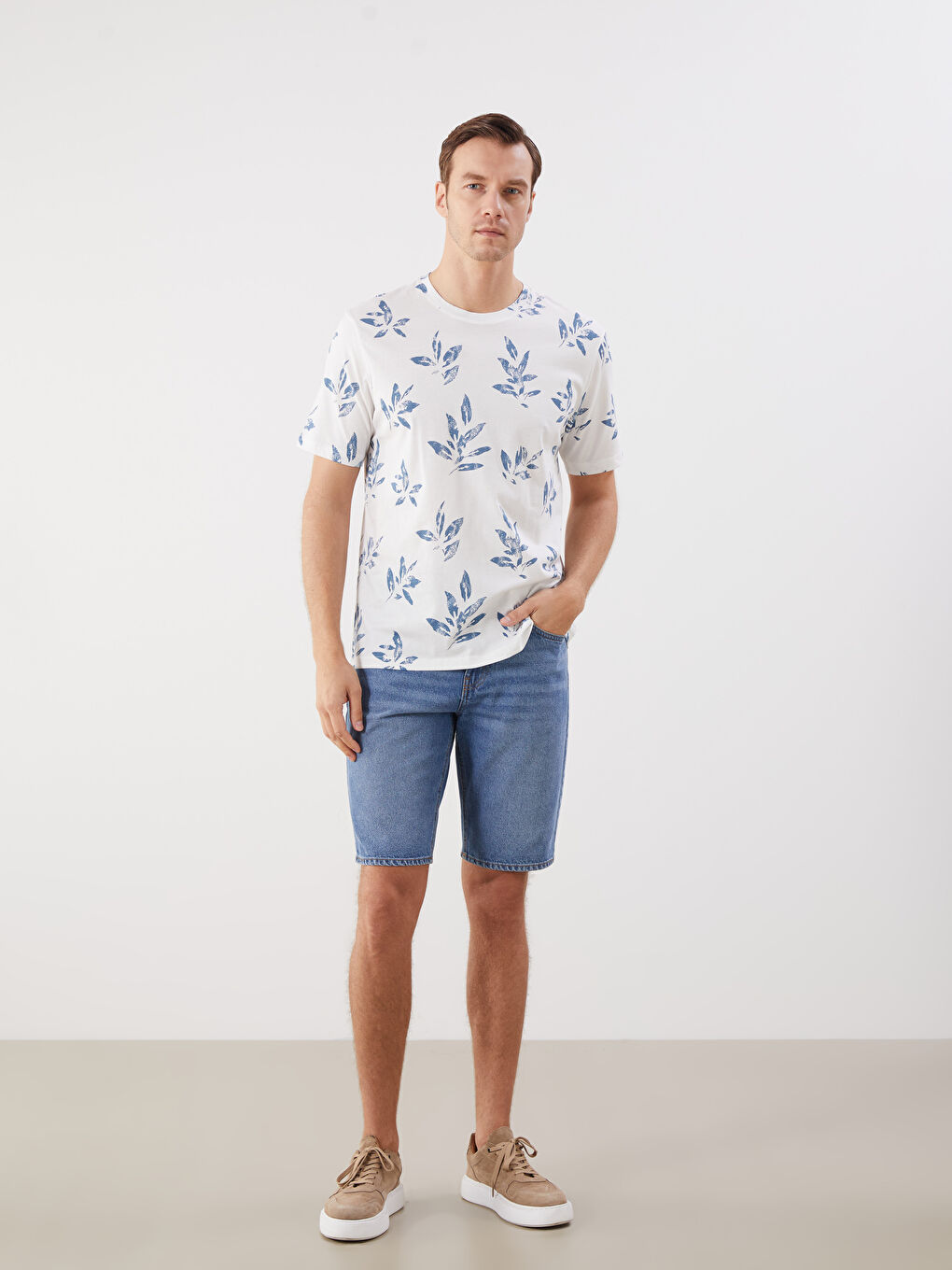 LCWAIKIKI Classic Crew Neck Printed Jersey Men's T-Shirt -S5P204Z8-R9J