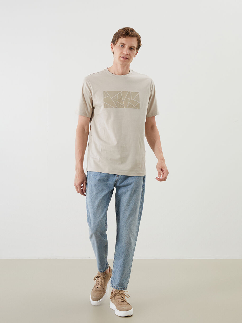 Bej Bisiklet Yaka Baskılı Penye Erkek Tişört-1