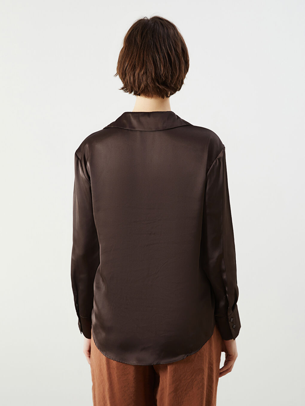 Kahverengi Oversize Saten Kadın Gömlek-3