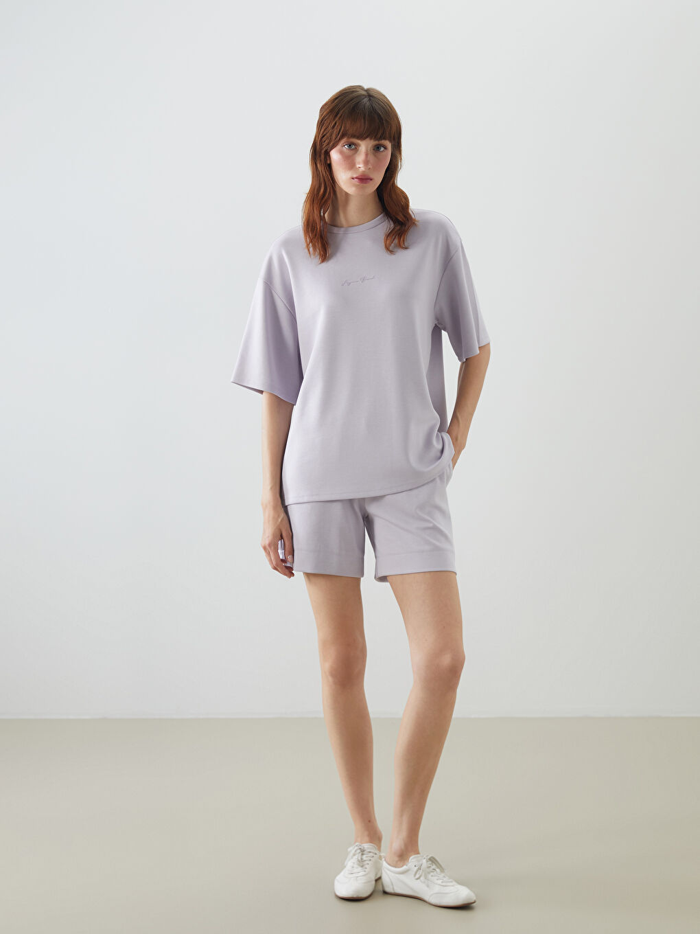 Lila Beli Lastikli Kadın Şort