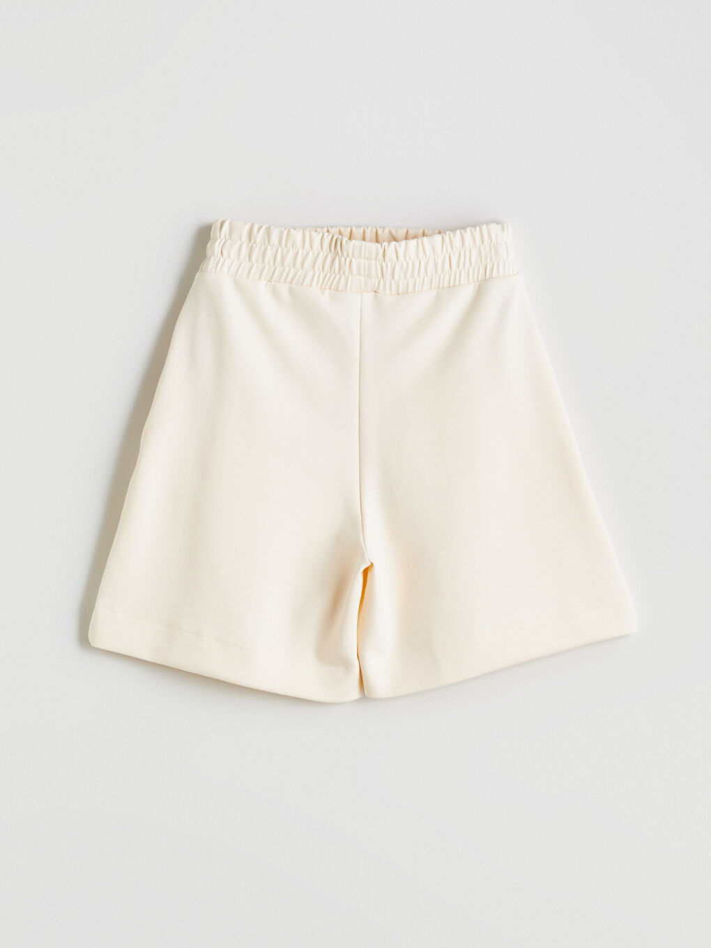 Ekru Beli Lastikli Kadın Şort-5
