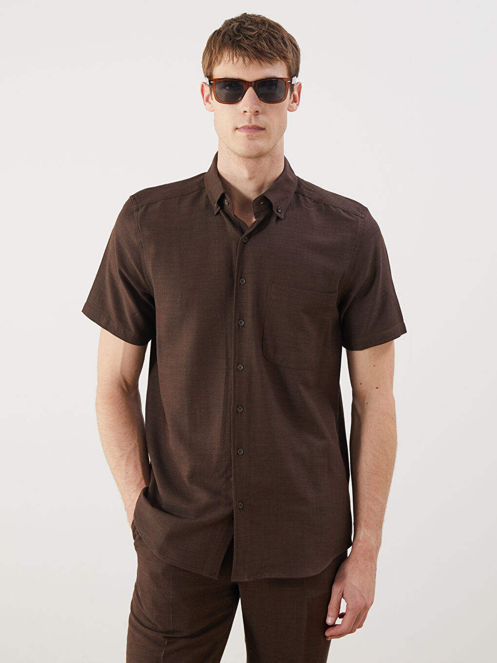 Kahverengi Regular Fit Kısa Kollu Gabardin Erkek Gömlek