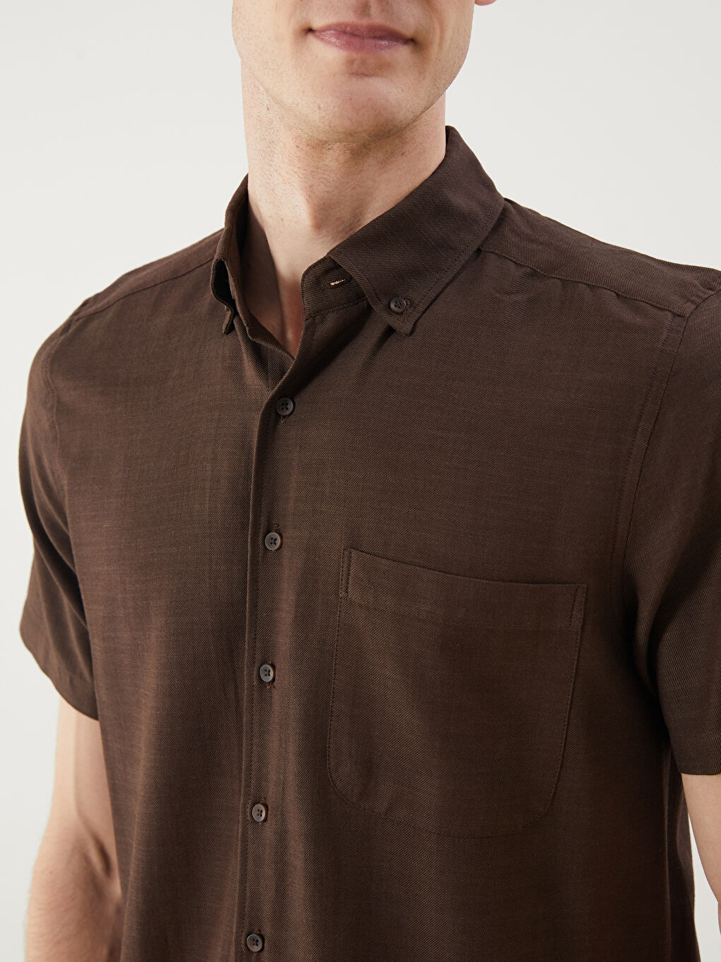 Kahverengi Regular Fit Kısa Kollu Gabardin Erkek Gömlek-2