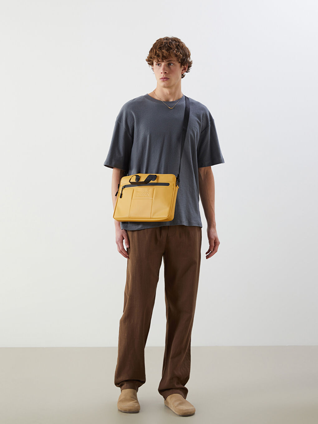 Sarı Omuz Askılı Erkek Laptop Çantası-1