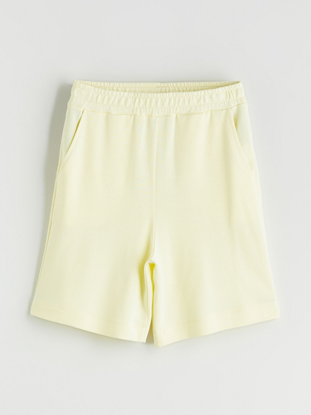 Bej Beli Lastikli Kadın Şort-4