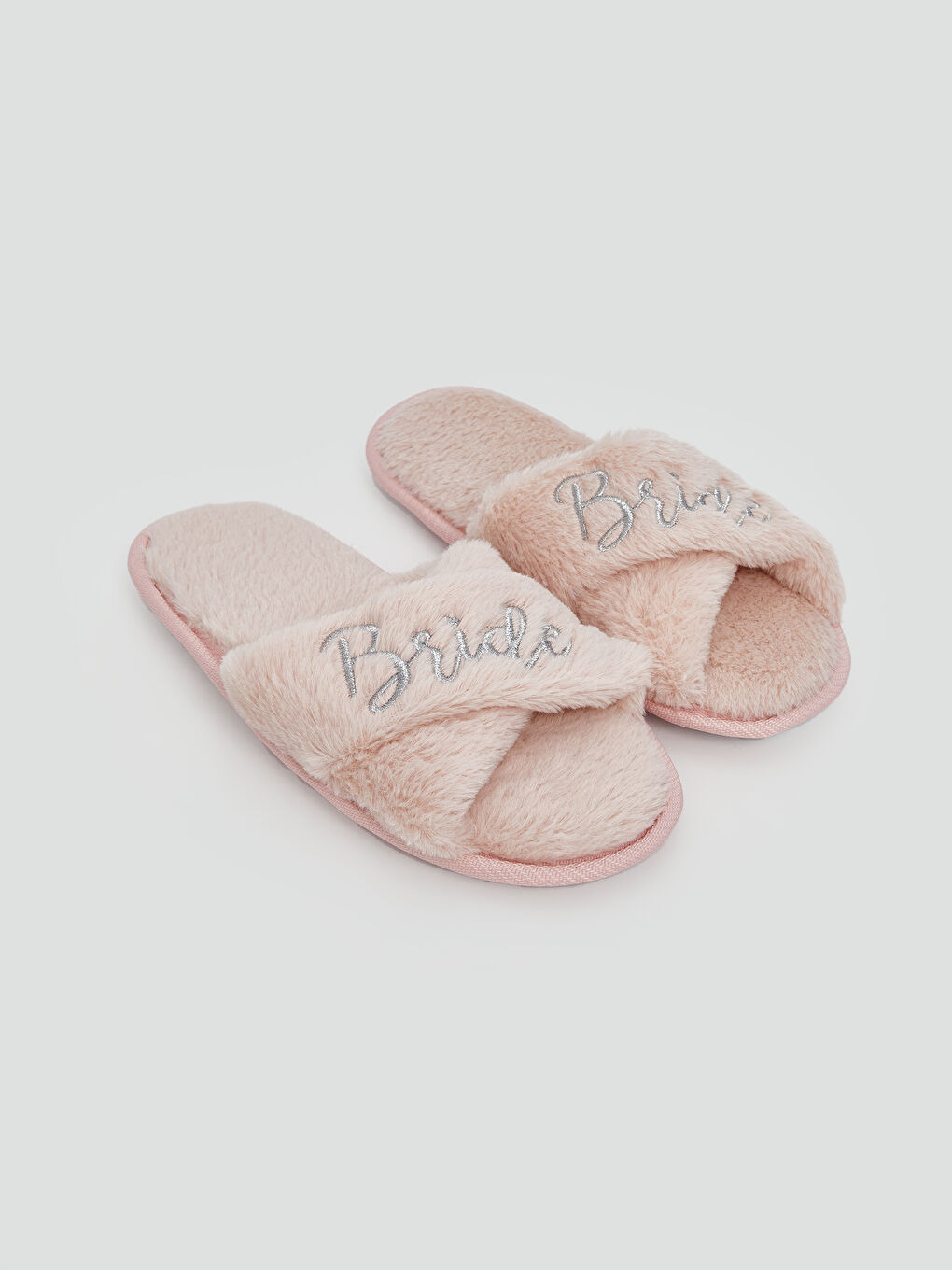 Pembe Barbie Nakışlı Kadın Pelüş Ev Terliği