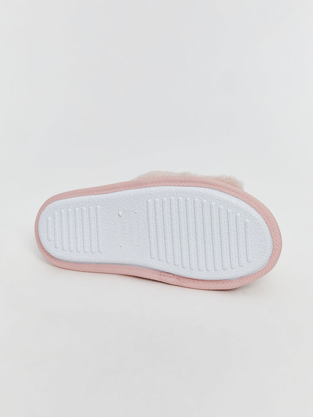 Pembe Barbie Nakışlı Kadın Pelüş Ev Terliği-3