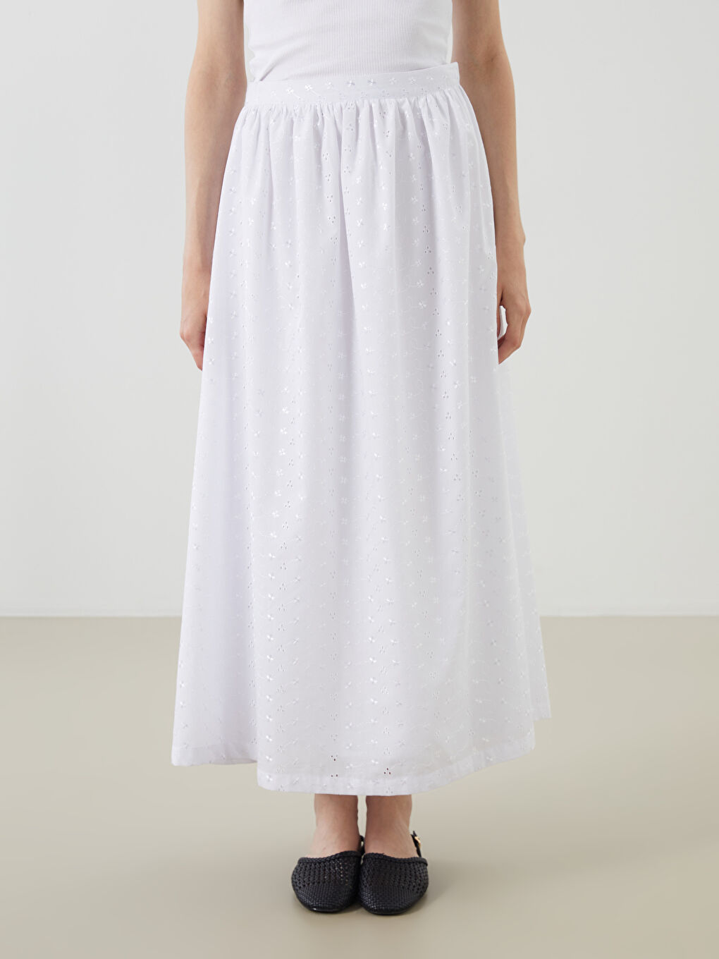 Beyaz Beli Lastikli Ajurlu A Kesim Brode Etek-1