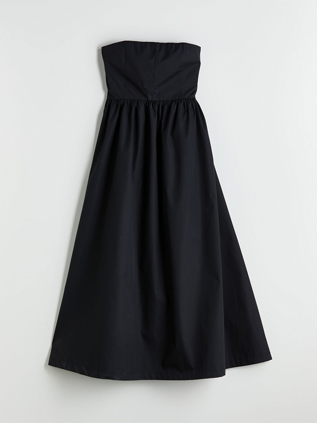 Siyah Straplez Yaka Belden Oturtmalı Poplin Elbise-4