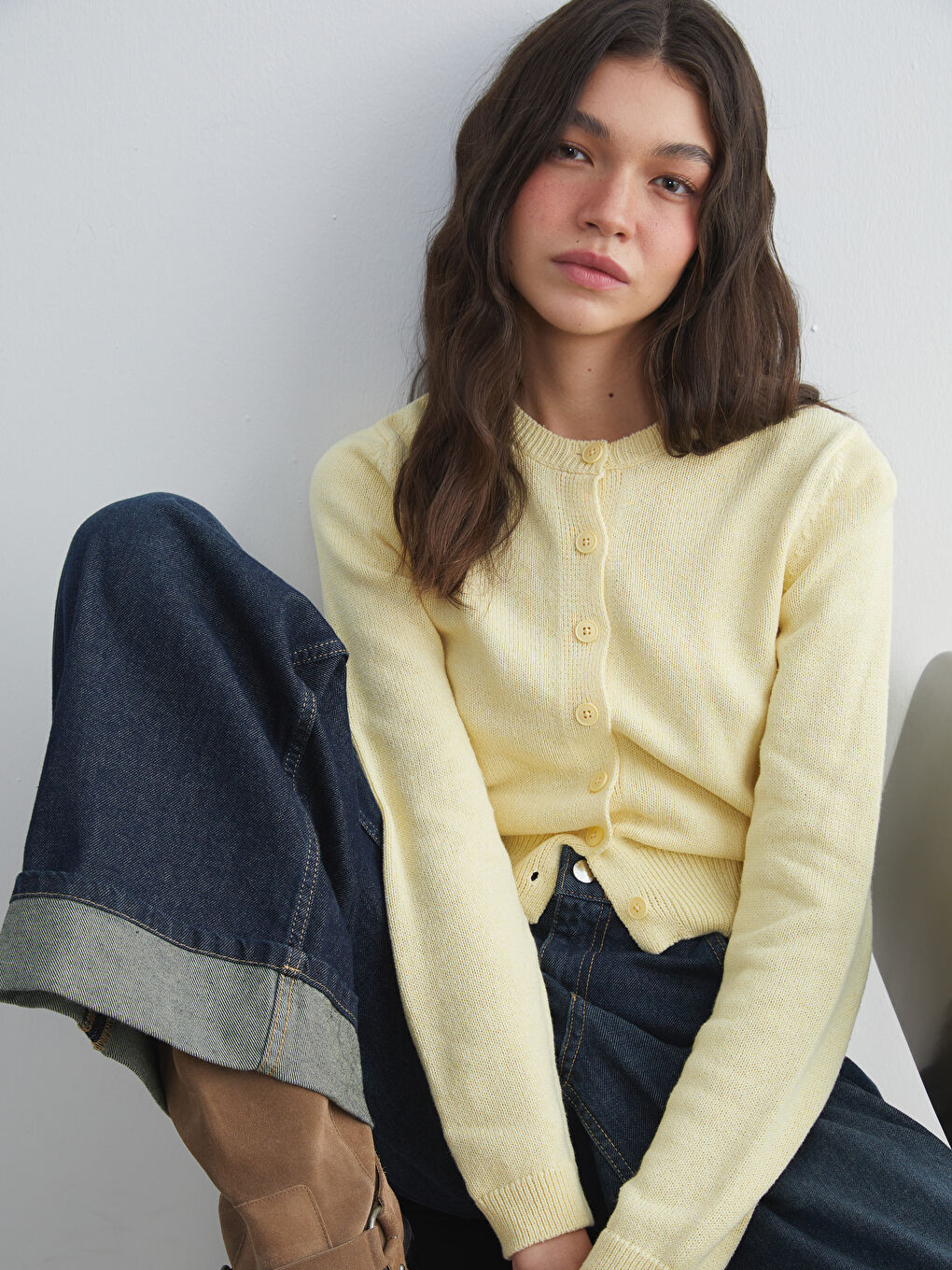 سترة تريكو كول مدور نساء