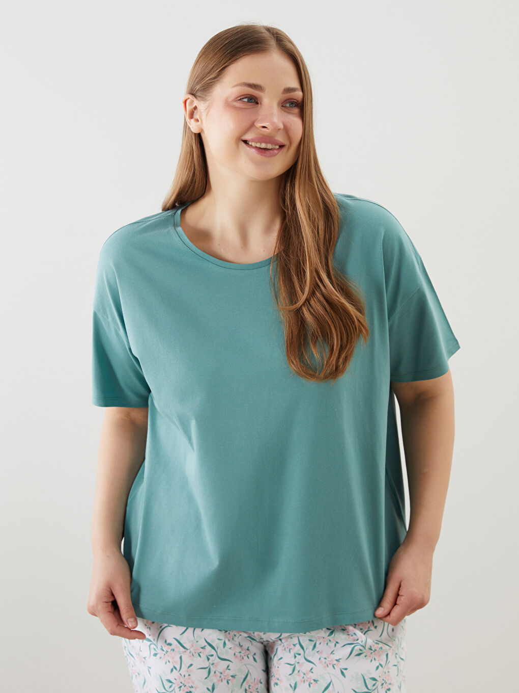 Yeşil Bisiklet Yaka Kadın Büyük Beden Pijama Üstü