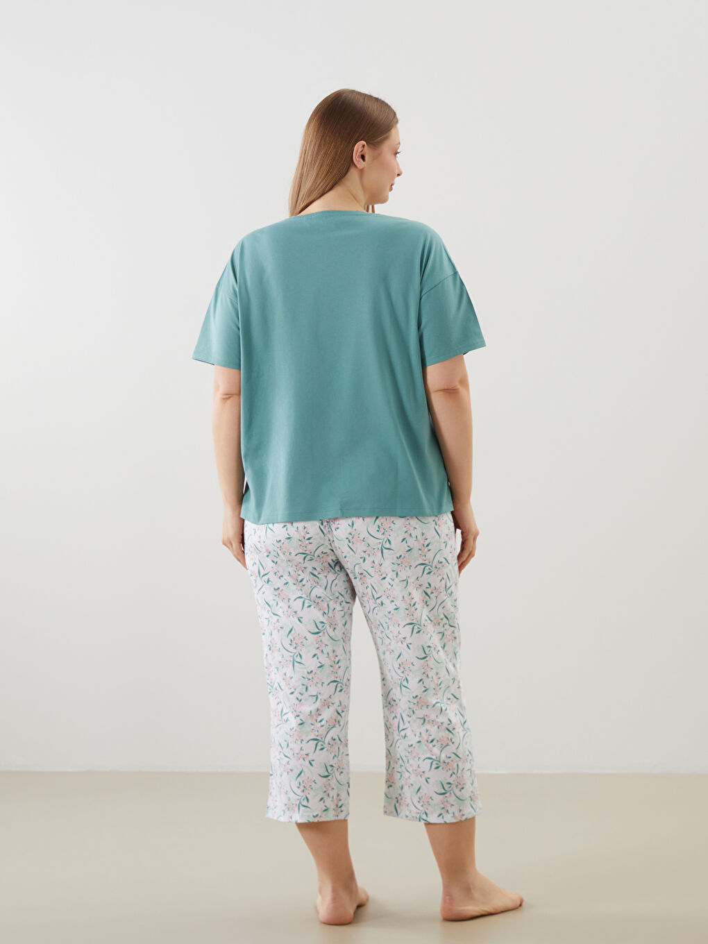 Yeşil Bisiklet Yaka Kadın Büyük Beden Pijama Üstü-3