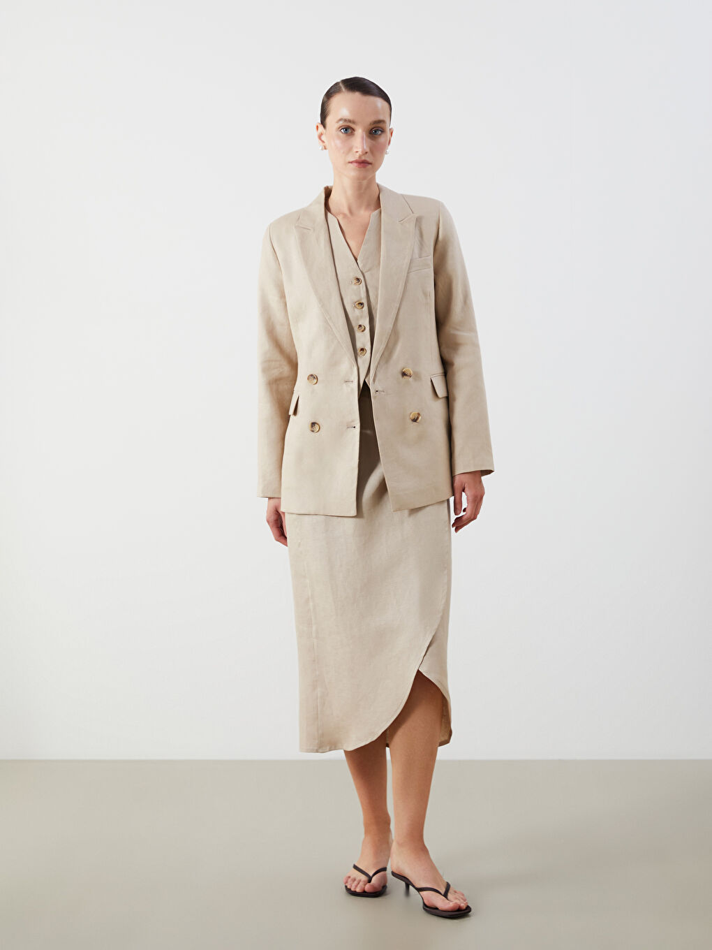 LCWAIKIKI Classic 100% Linen Women's Blazer Jacket -S5P707Z8-FFG