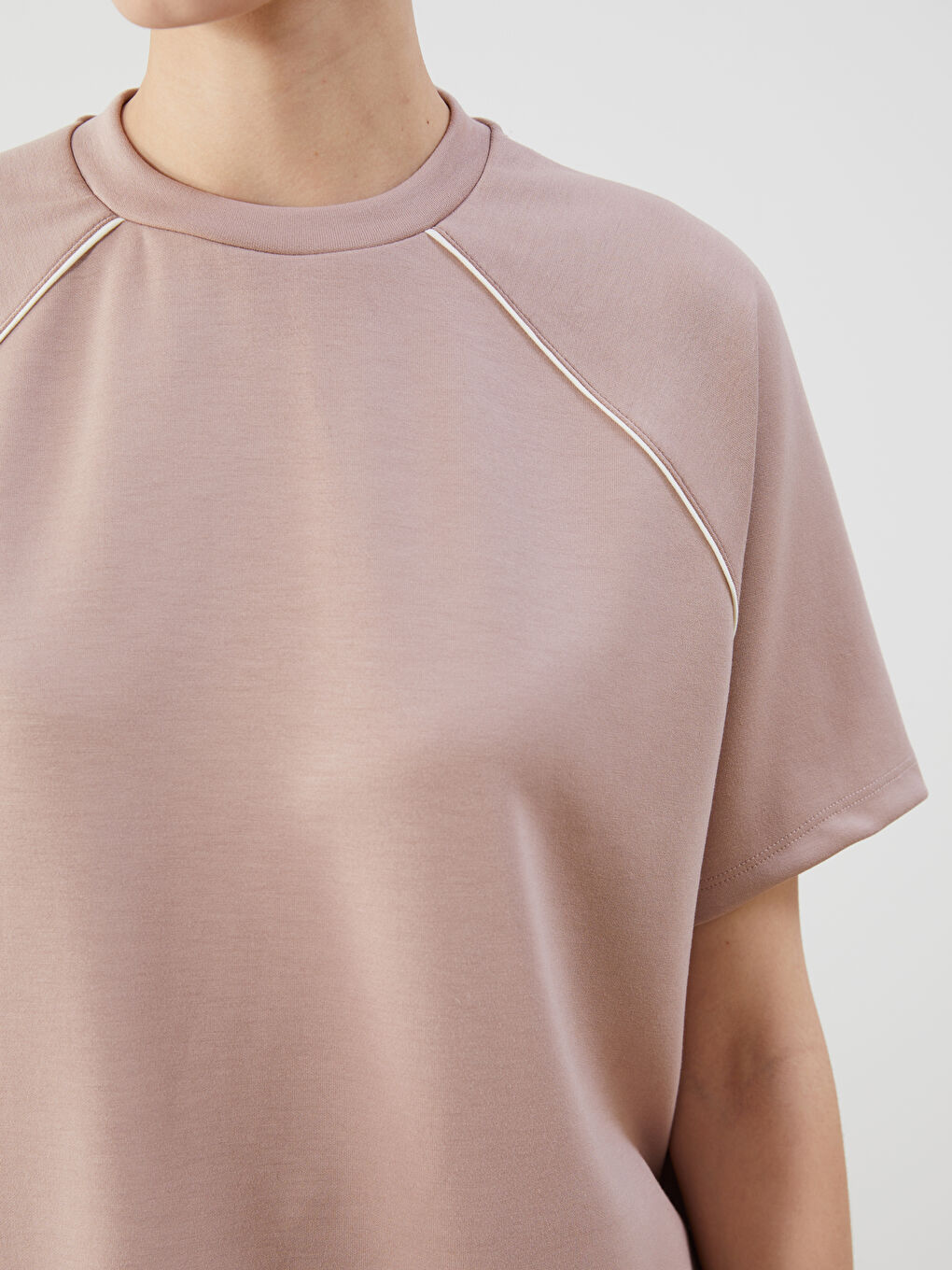 Pembe Dik Yaka Kadın Tişört-2