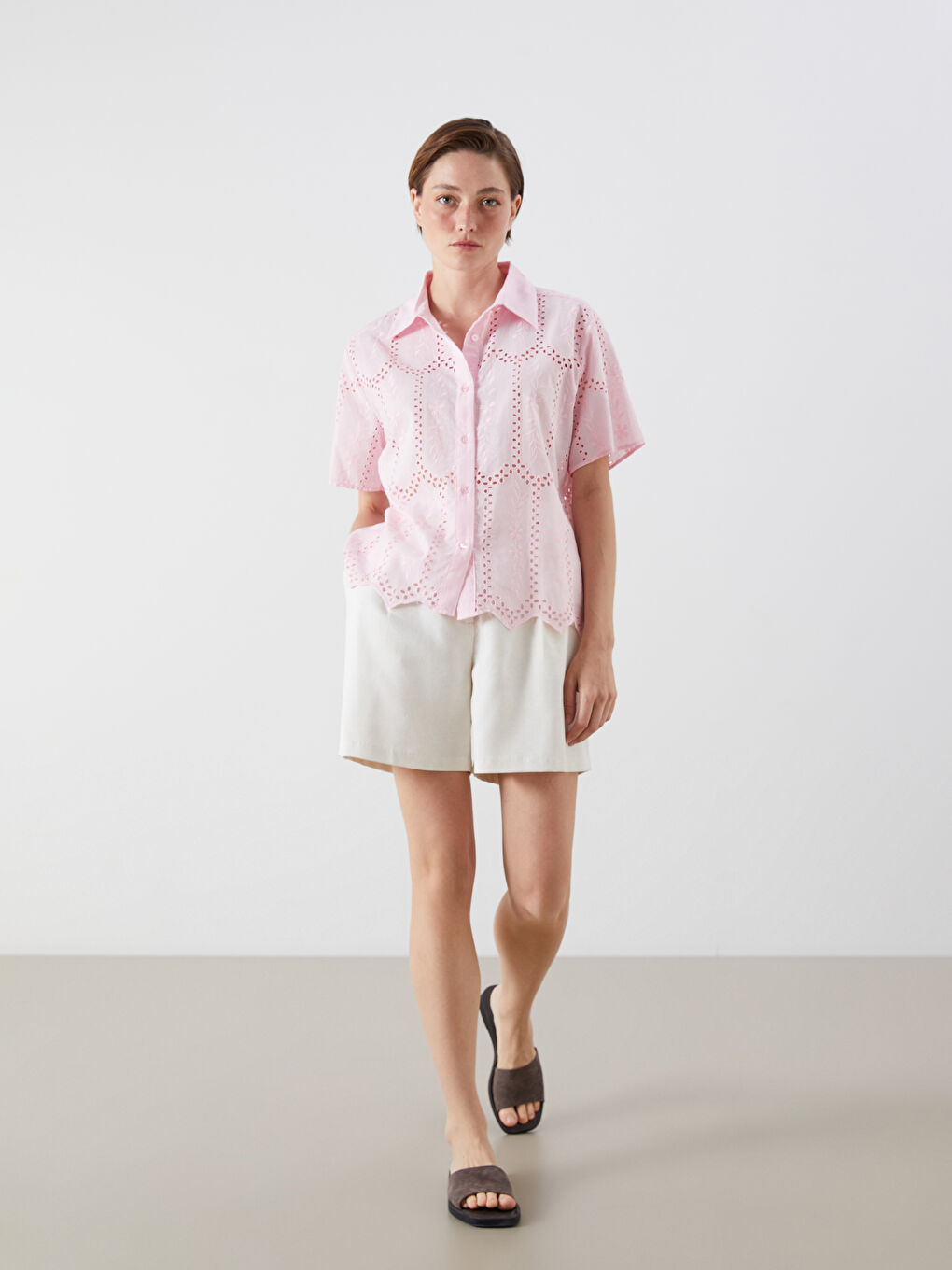 Pembe Ajurlu Brode Kadın Gömlek-1