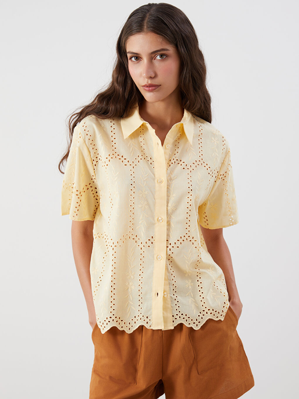 Sarı Ajurlu Brode Kadın Gömlek
