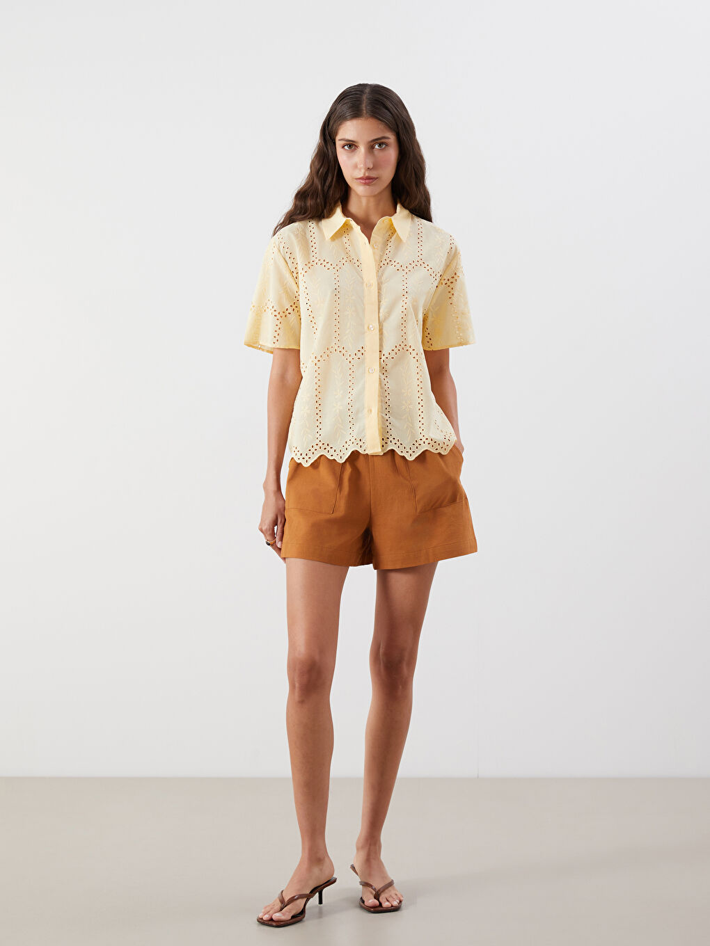 Sarı Ajurlu Brode Kadın Gömlek-1