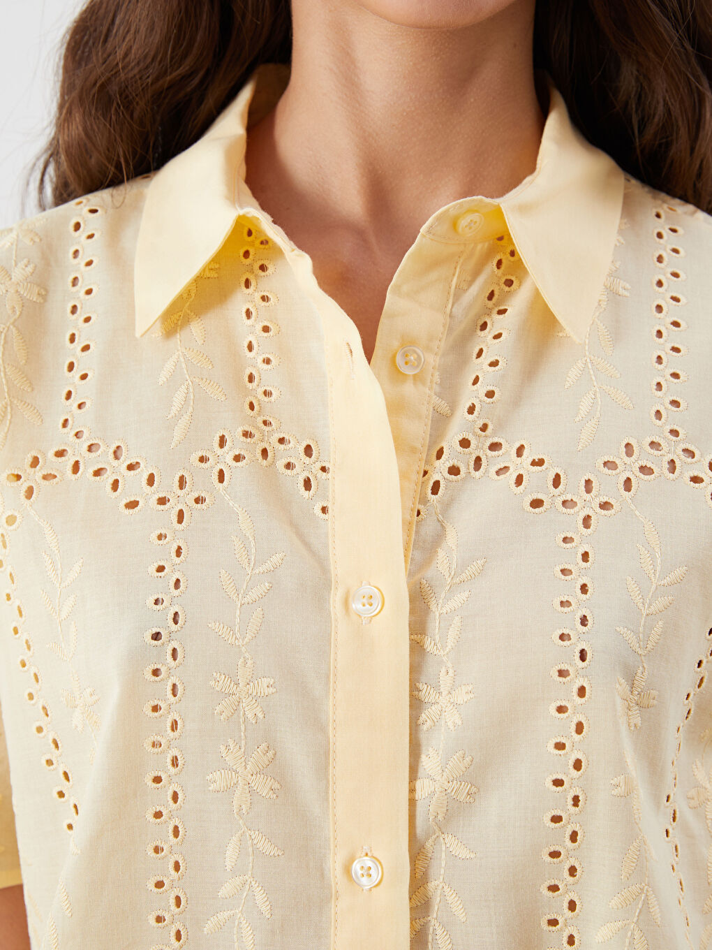 Sarı Ajurlu Brode Kadın Gömlek-2