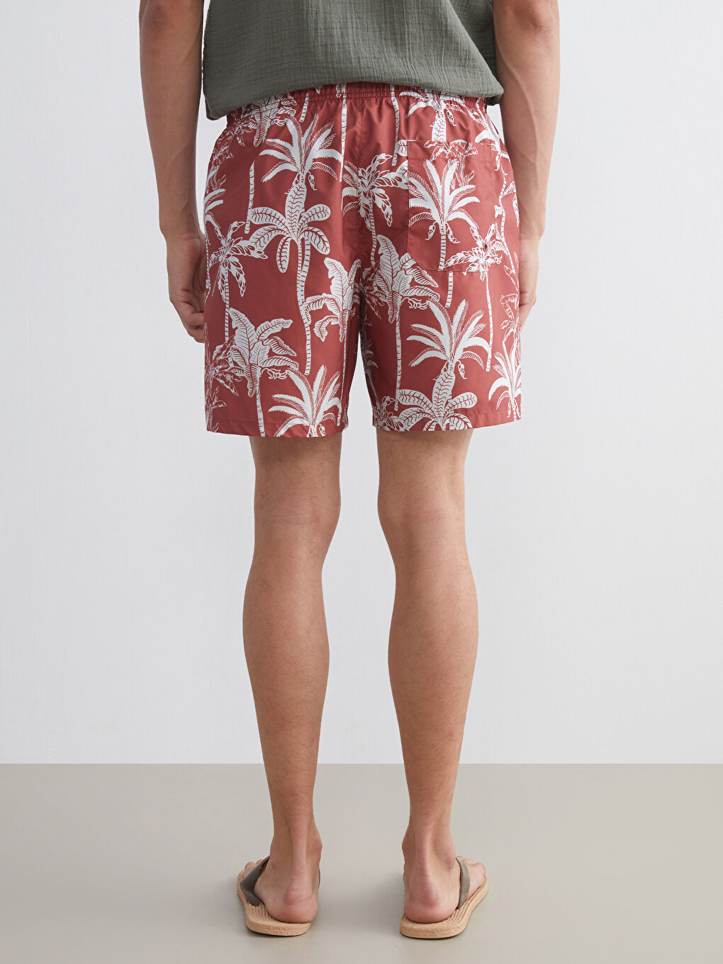 Kahverengi Kısa Boy Desenli Erkek Deniz Şortu-3