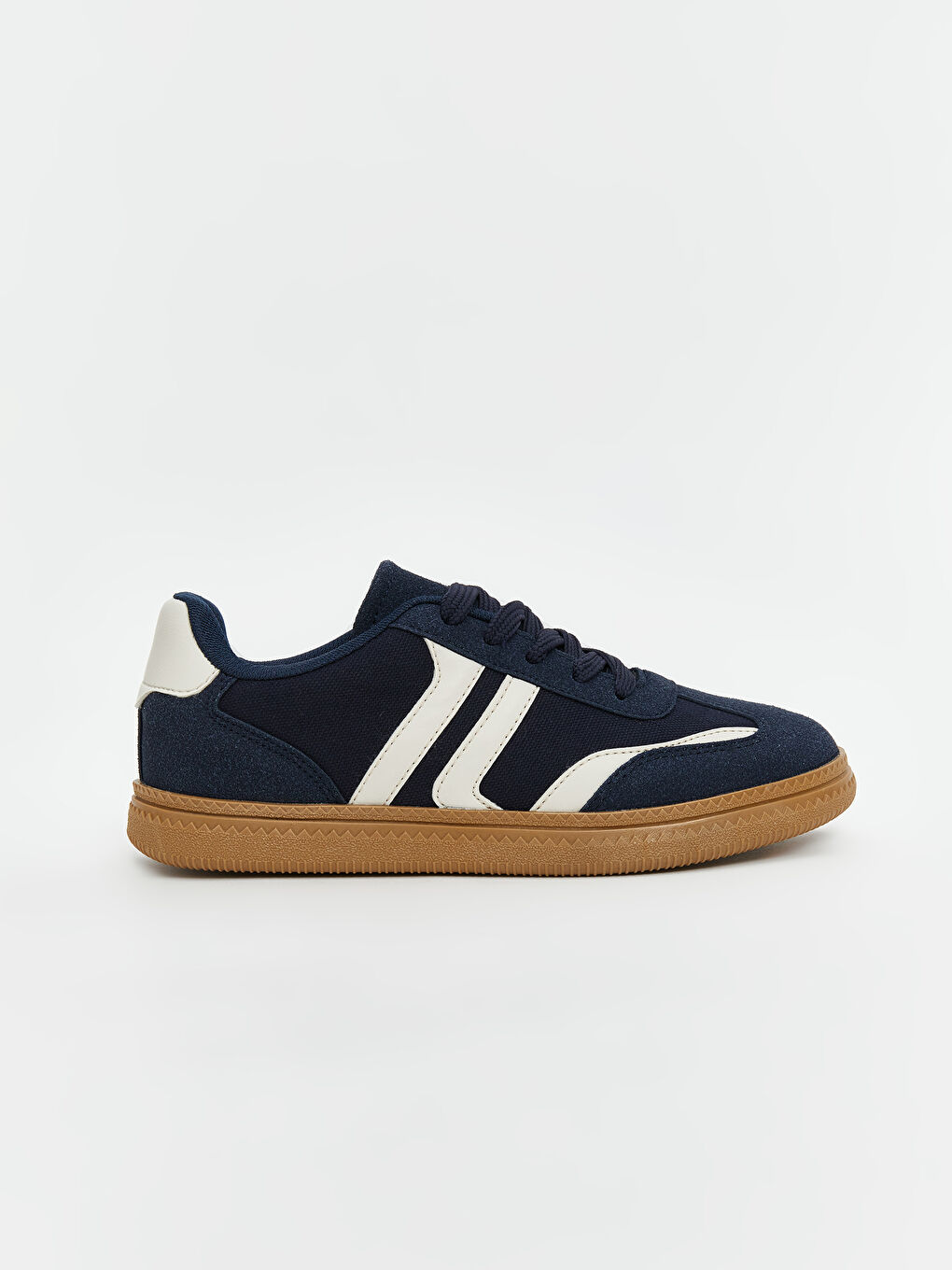 پێڵاوی ڕاهێنەران قەیتان - بۆ کوڕان-1