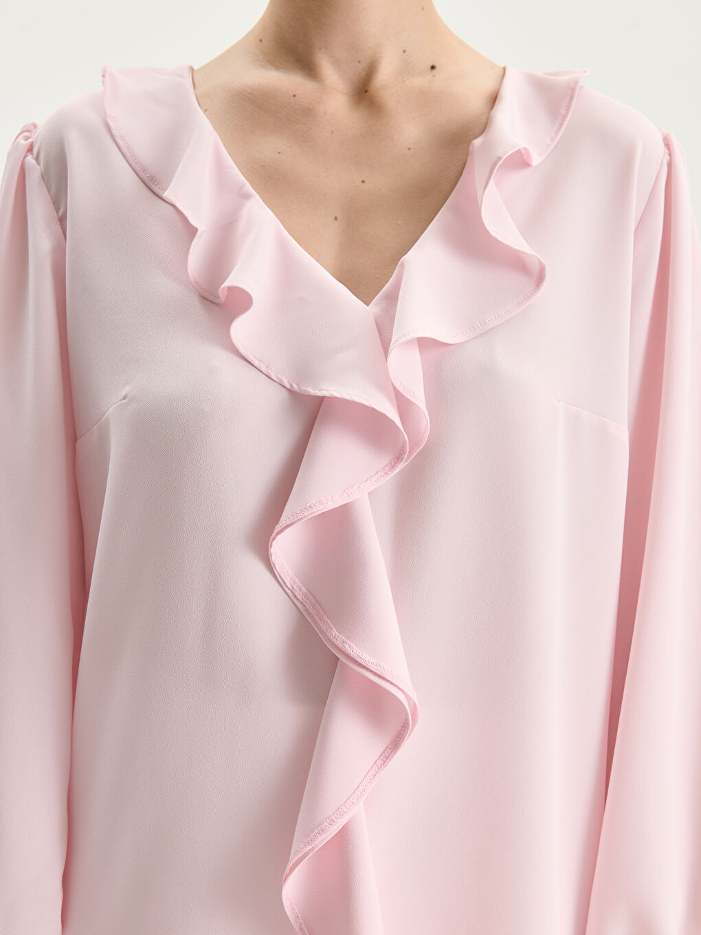 Blouse à Volants avec Encolure en V-2