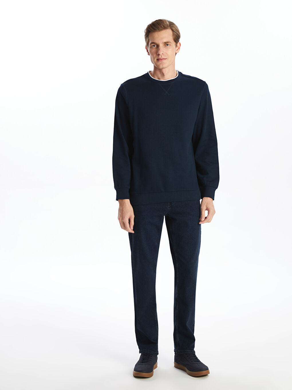 Мужской свитшот с круглым вырезом-3