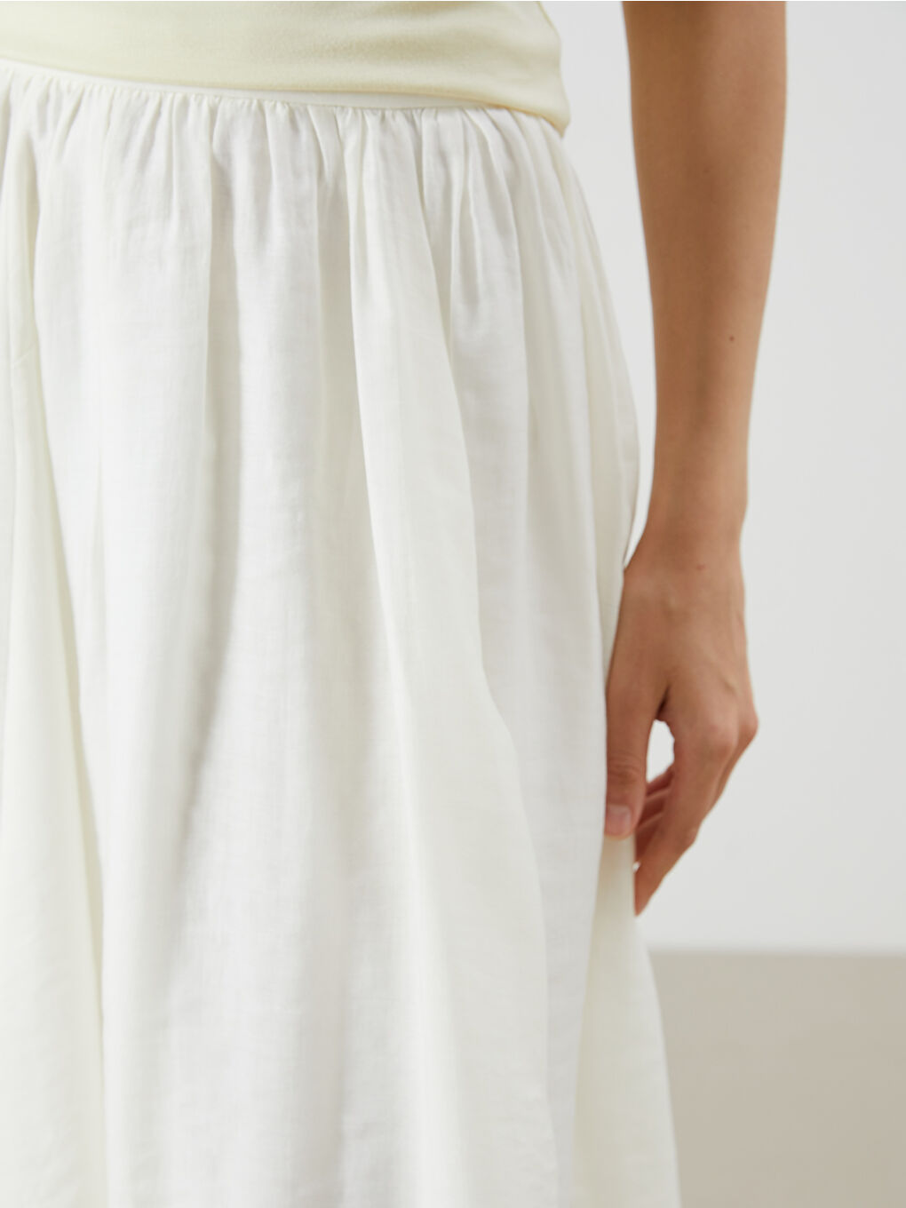 Ekru Beli Lastikli Pileli Etek-2