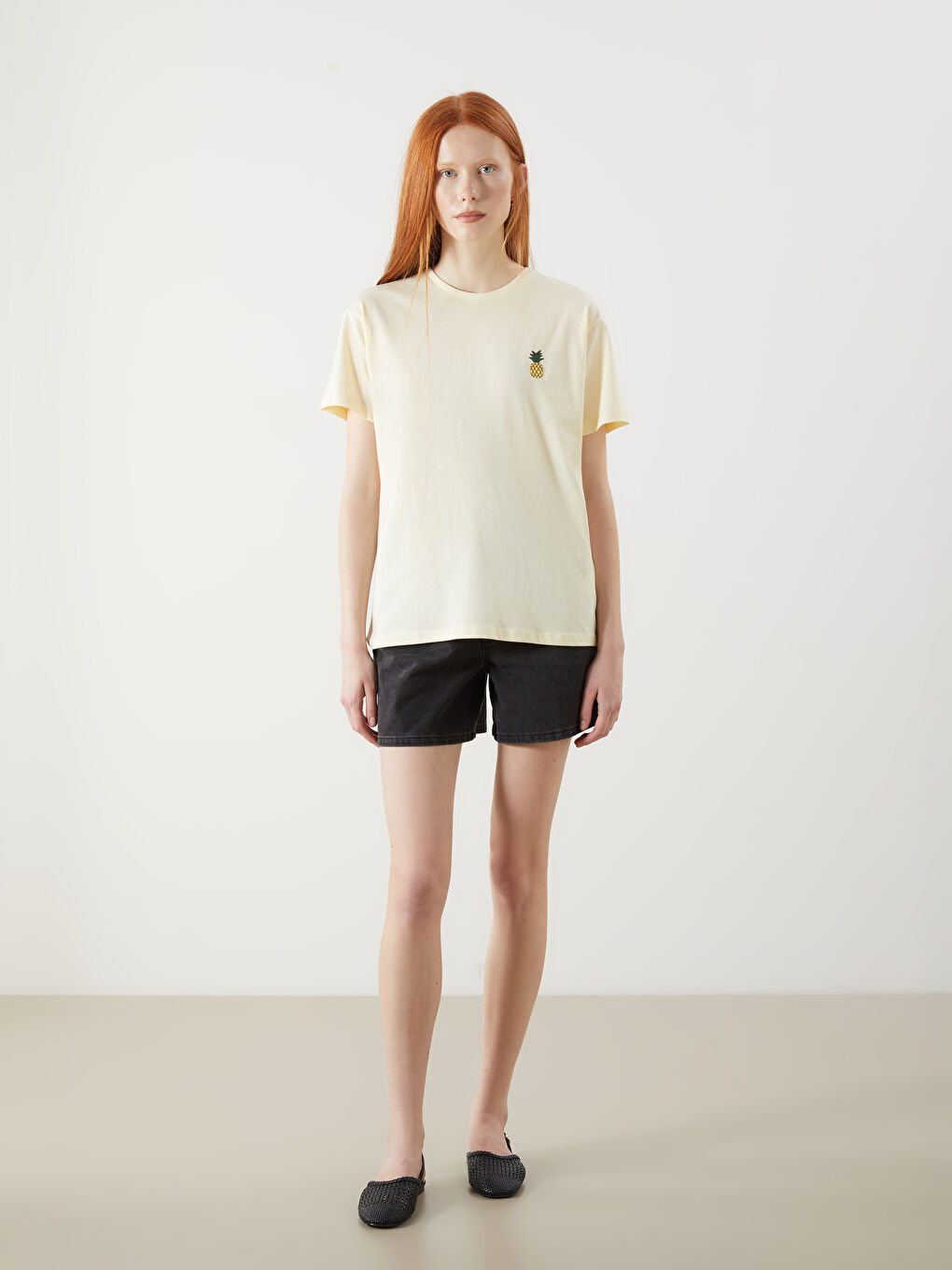 Crew Neck Pineapple Embroidered Women's T-Shirt -S5P793Z8-DJQ