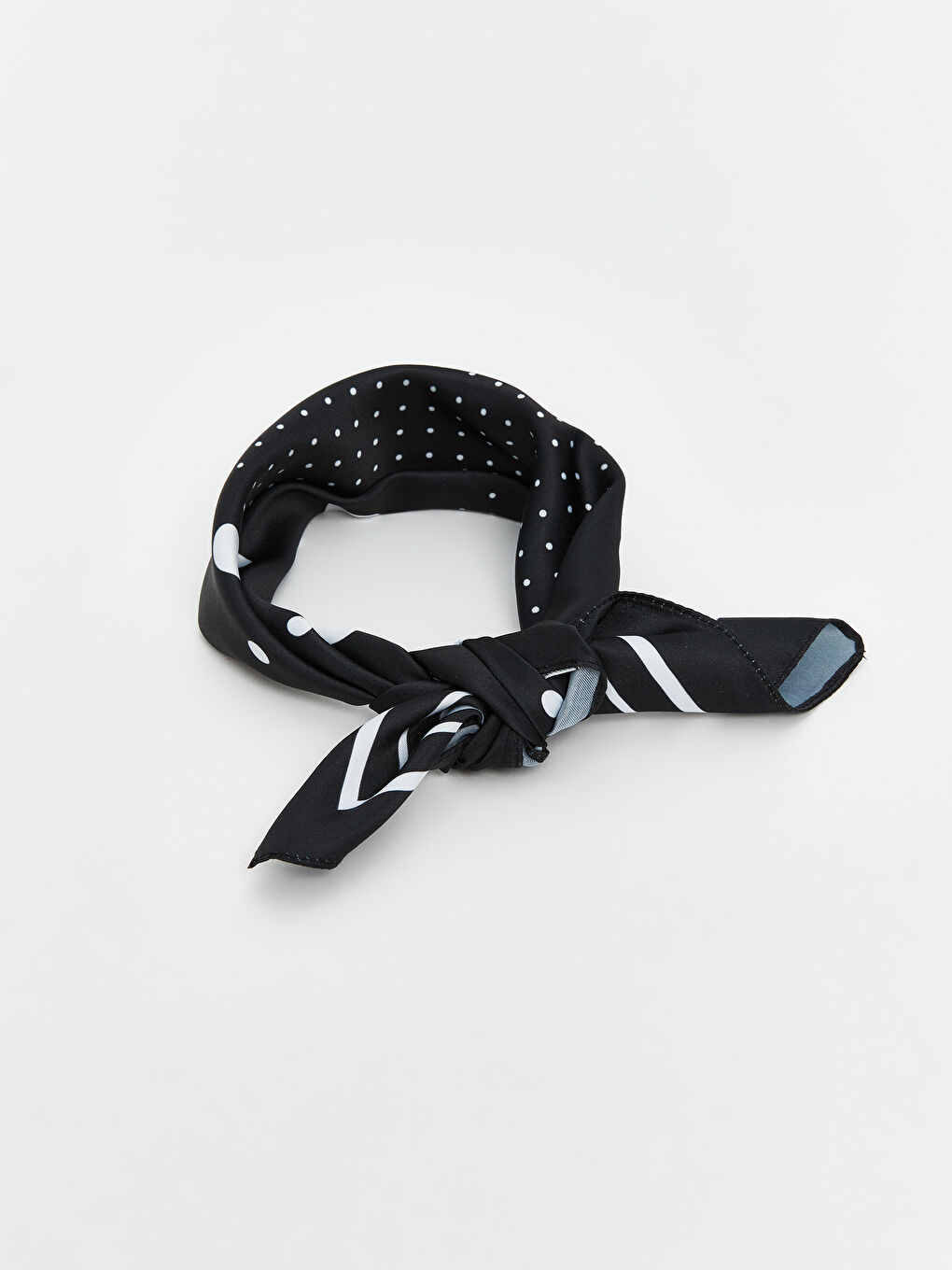 Woman BLACK Small Scarf -S5P858Z8-LQJ