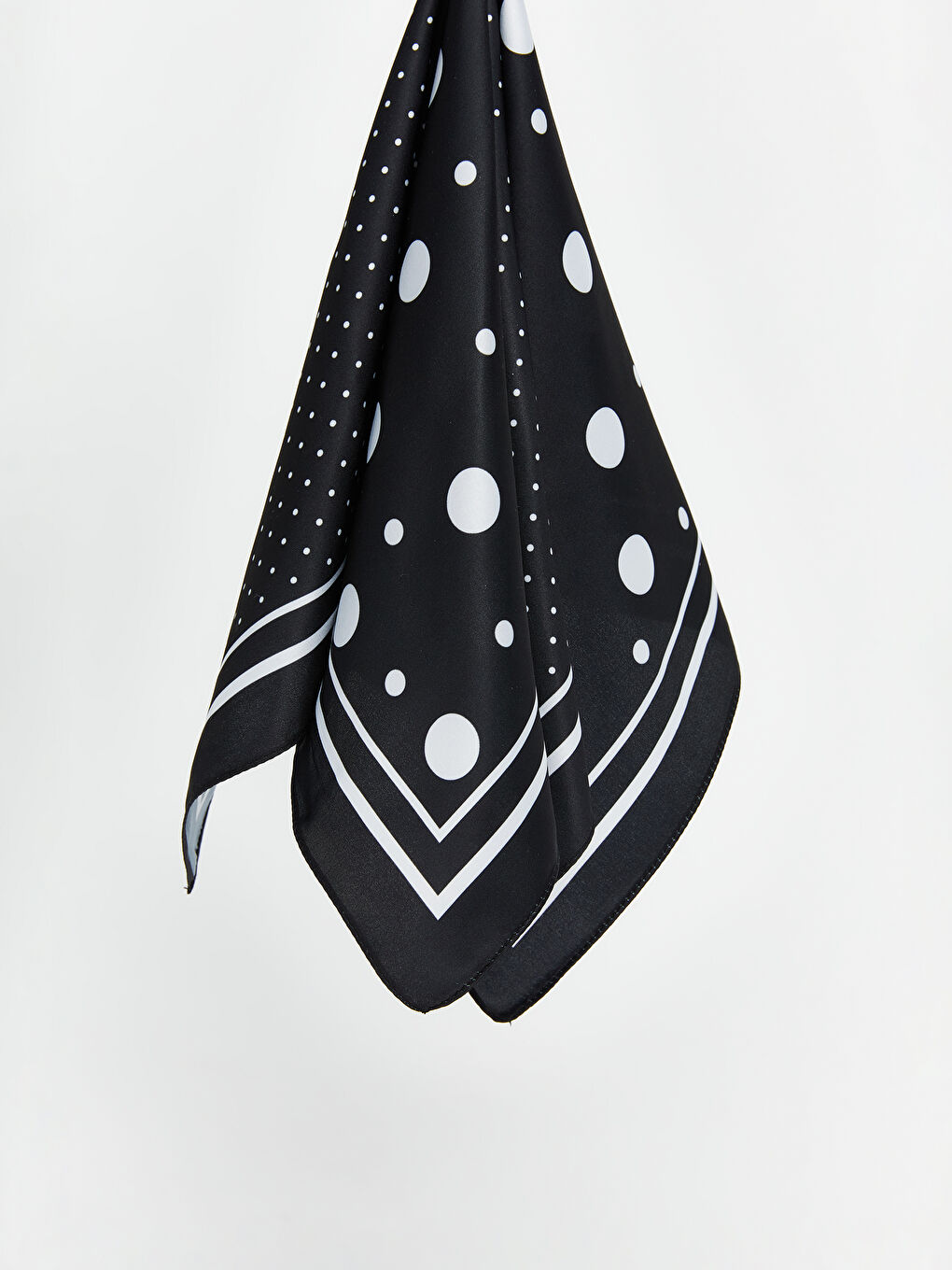 Woman BLACK Small Scarf -S5P858Z8-LQJ