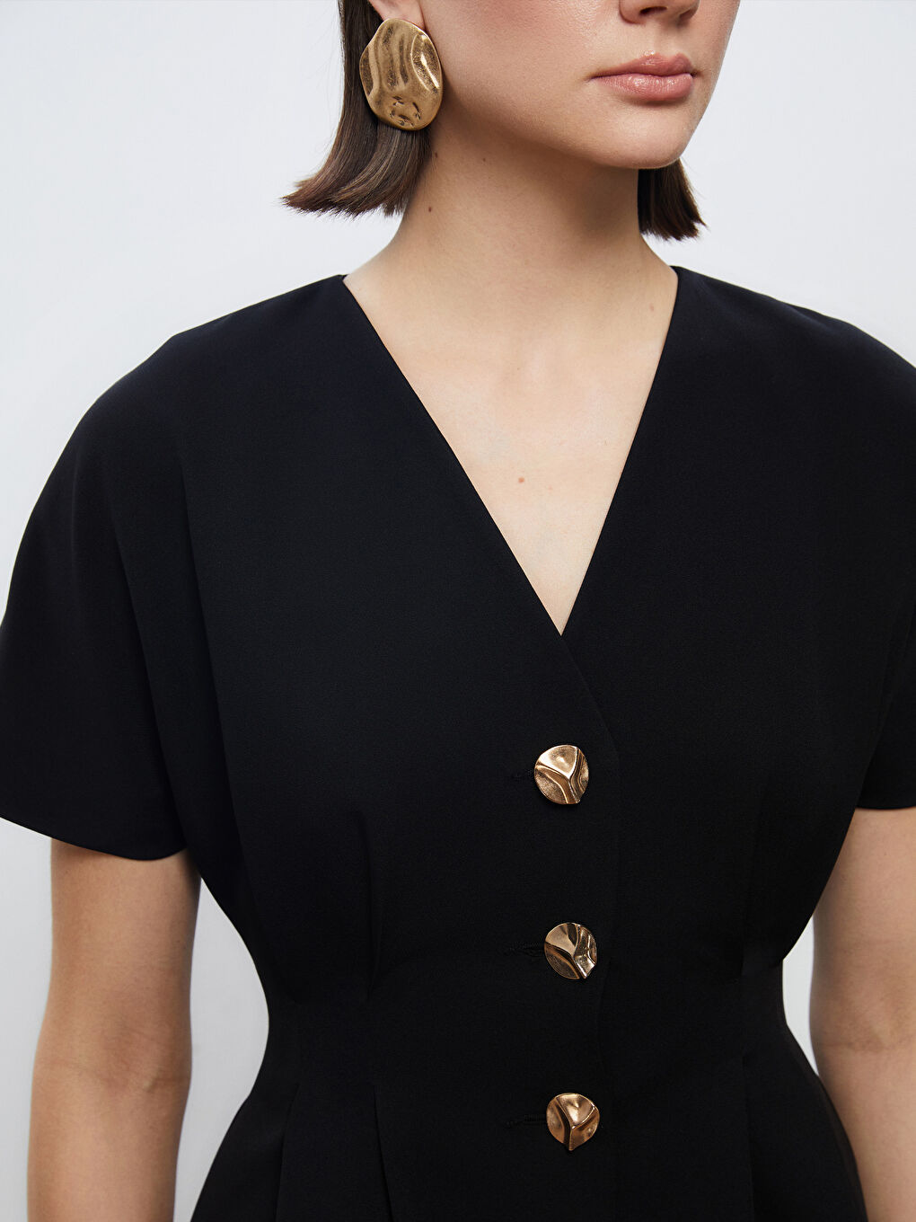 Siyah V Yaka Krep Kadın Ceket-2