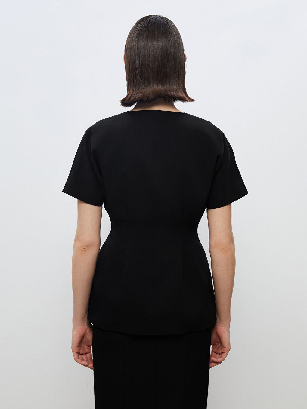 Siyah V Yaka Krep Kadın Ceket-3