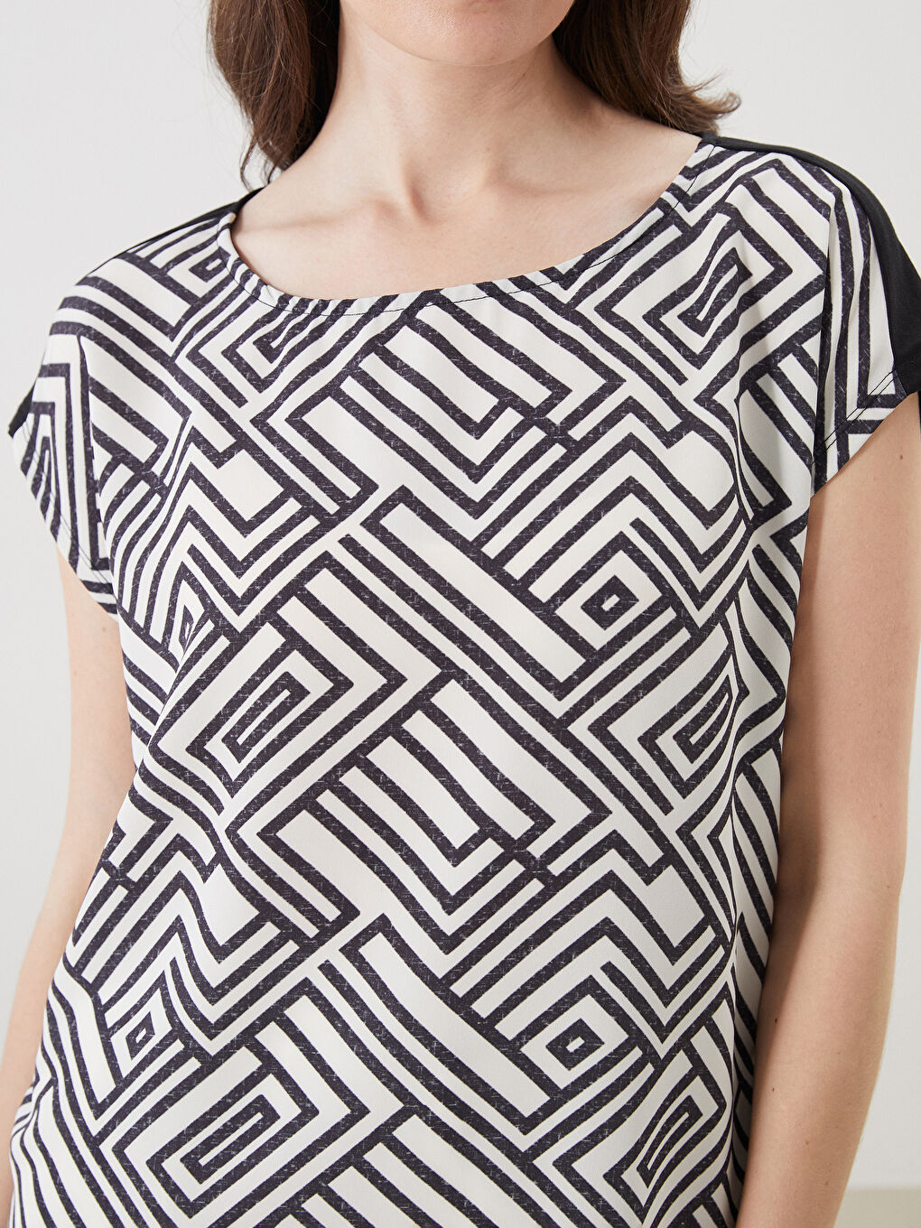 LCW Grace Crew Neck Patterned Women's T-Shirt -S5P869Z8-LQJ