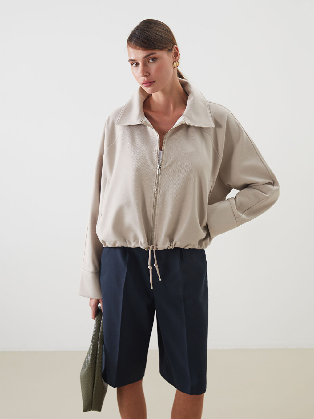 Bej Gömlek Yaka Oversize Kadın Ceket