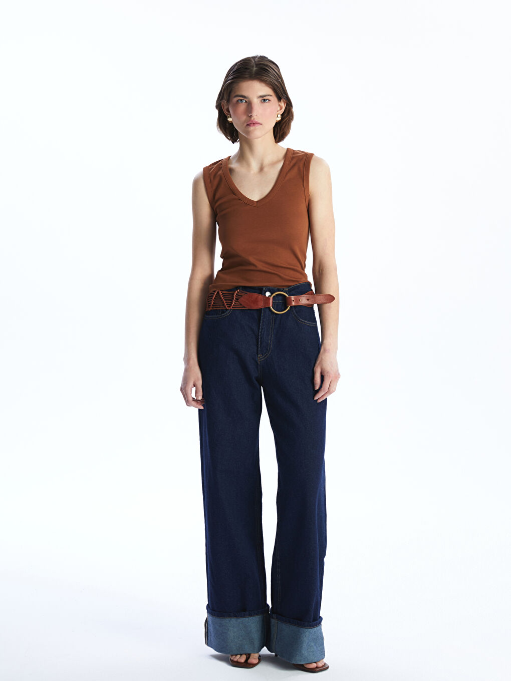 Kahverengi V Yaka Kadın Atlet-1