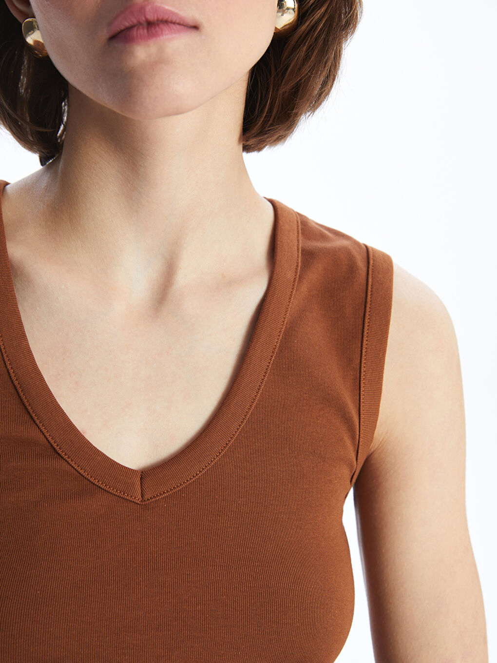 Kahverengi V Yaka Kadın Atlet-2