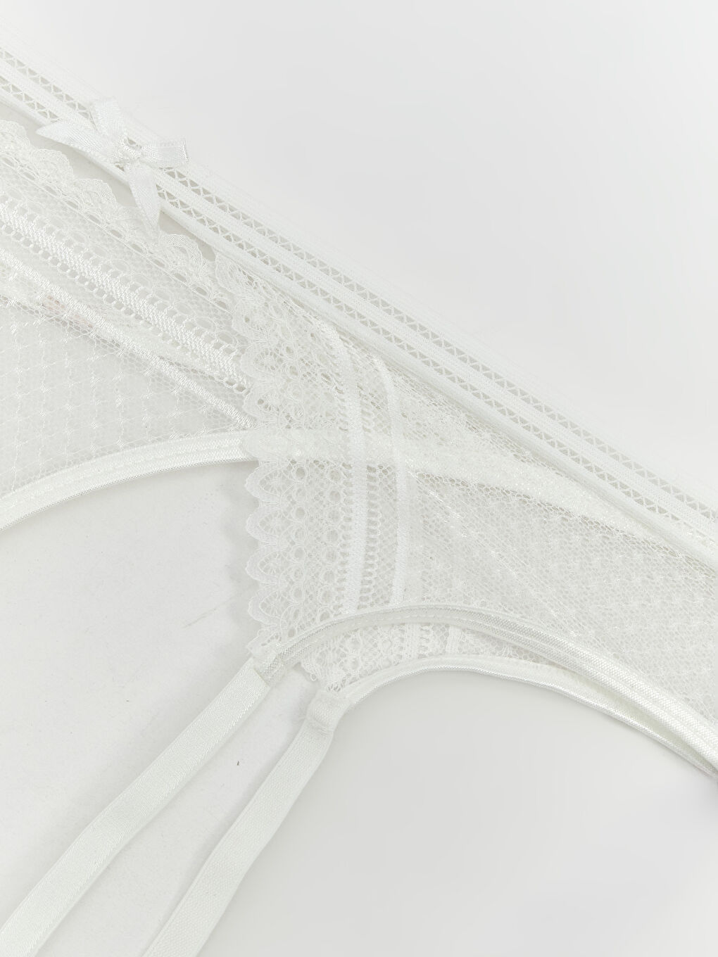 Ekru Dantelli Tanga Külot ve Jartiyer Kemeri-2